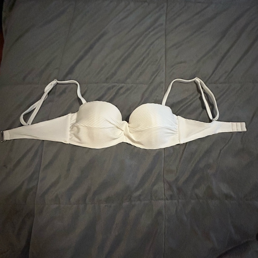 H&M bikini top
